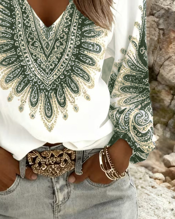 Top with V-Neck Back Print