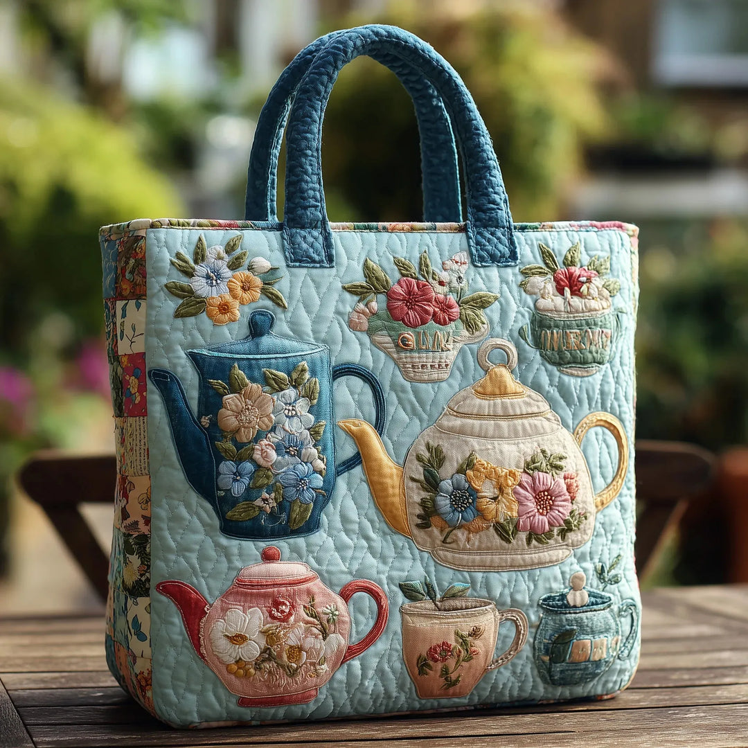 Padded tote bag with flowers