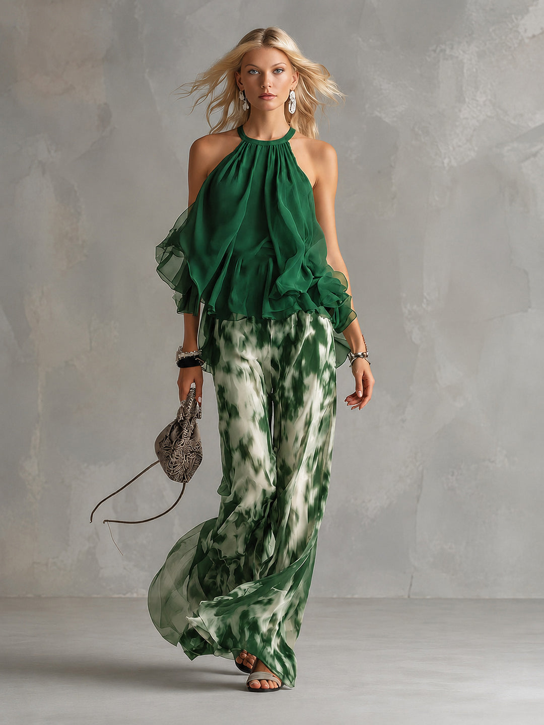 Elise | Elegant and lightweight suit with fluid top Green