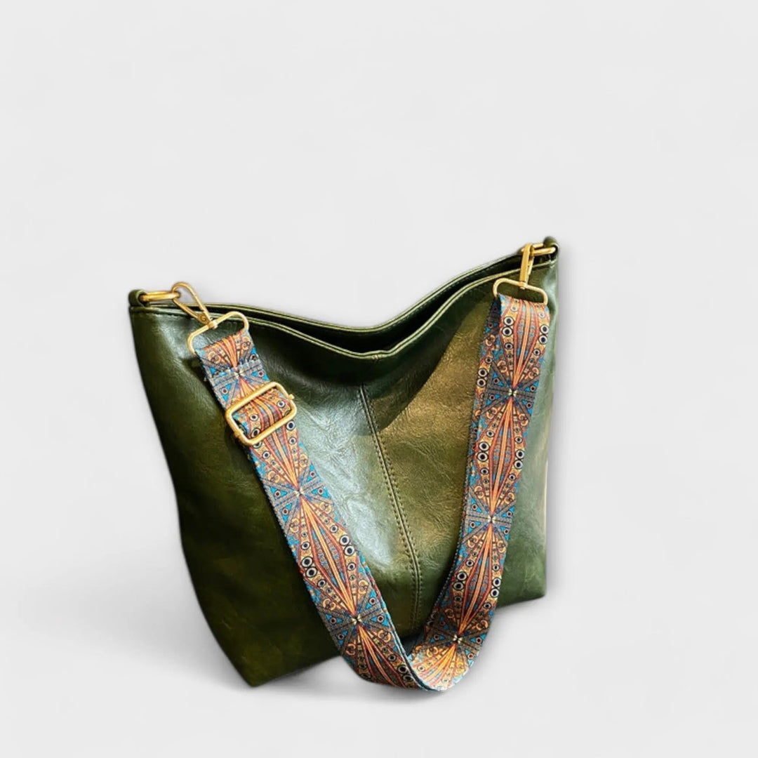 Celon – Vintage Bag with Timeless Elegance