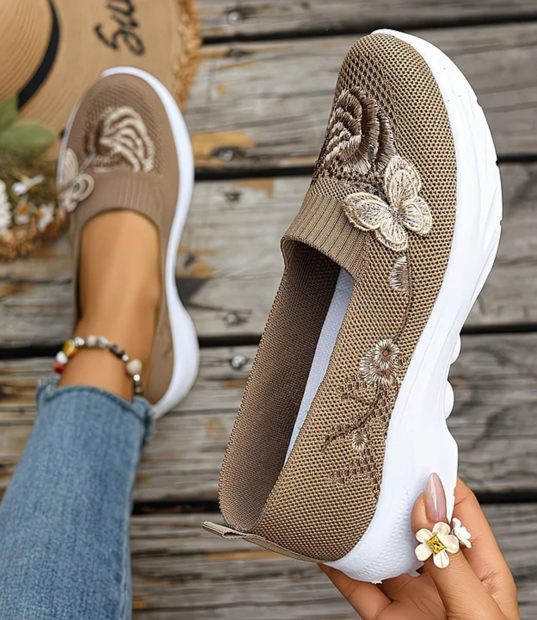 Leetha - Butterfly Embroidered Loafers