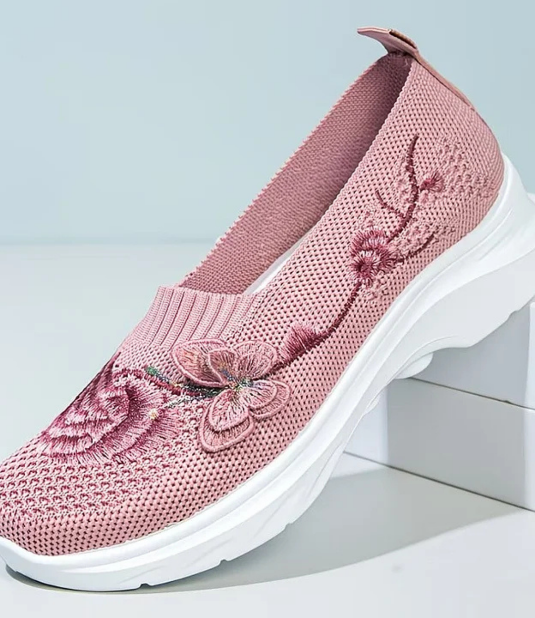 Leetha - Butterfly Embroidered Loafers