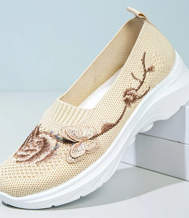 Leetha - Butterfly Embroidered Loafers