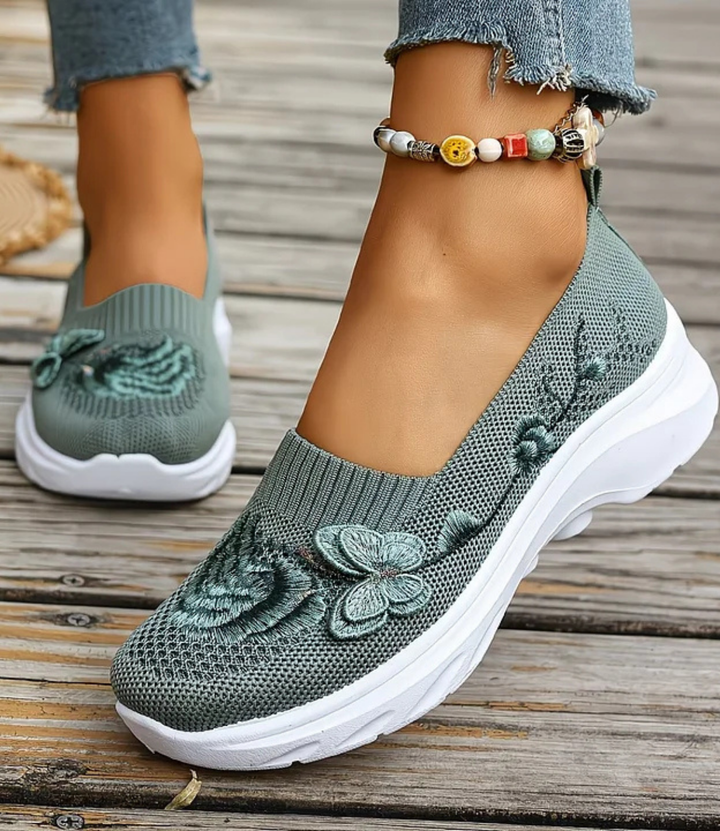 Leetha - Butterfly Embroidered Loafers