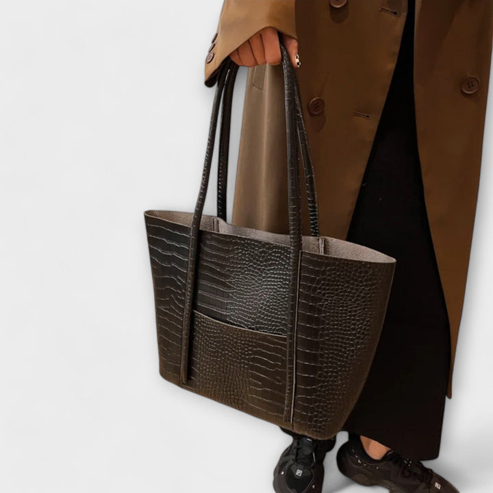 Serelina – Elegant Shoulder Bag with Structure