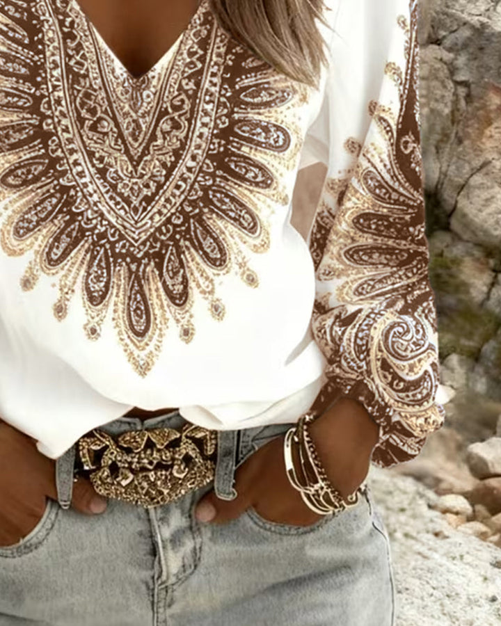 Top with V-Neck Back Print