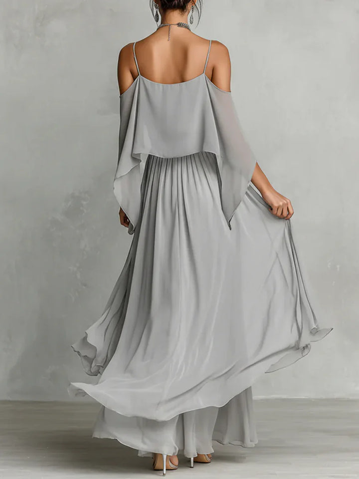 Isabela | Complete gray outfit with spaghetti strap top and lightweight pants