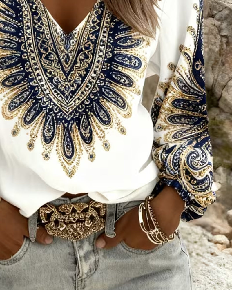 Top with V-Neck Back Print