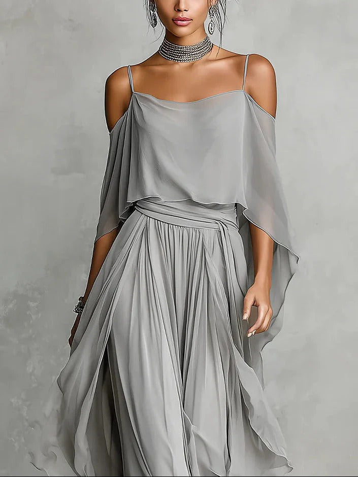Isabela | Complete gray outfit with spaghetti strap top and lightweight pants