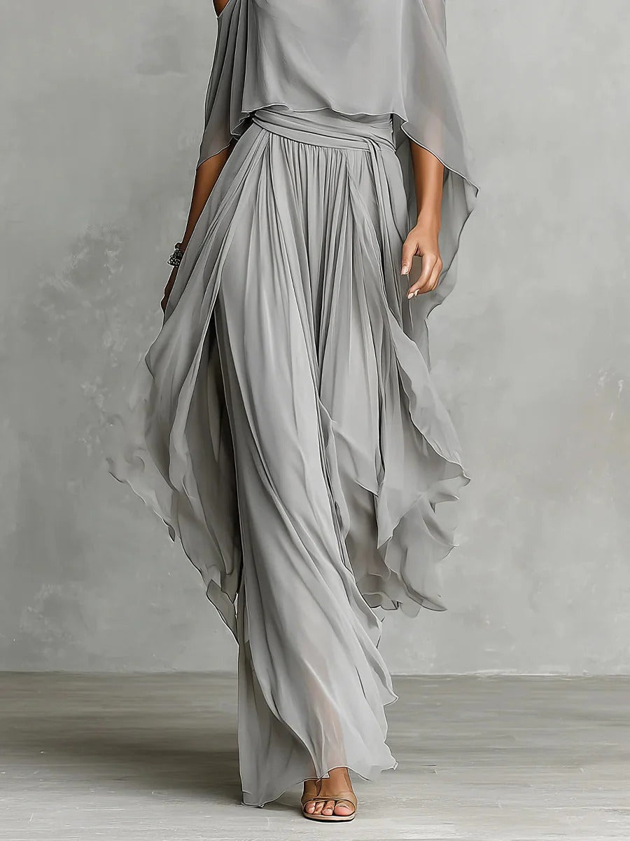 Isabela | Complete gray outfit with spaghetti strap top and lightweight pants